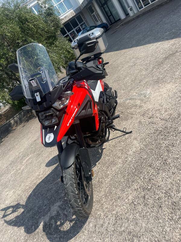 Suzuki - V Strom 1050 xt