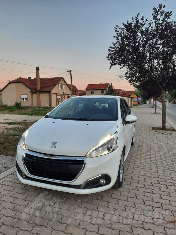 Peugeot - 208 - 1.6 hdi