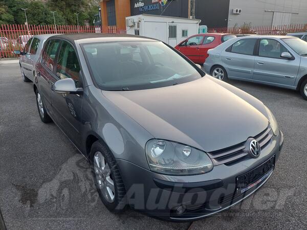 Volkswagen - Golf 5 - 1.9 TDi