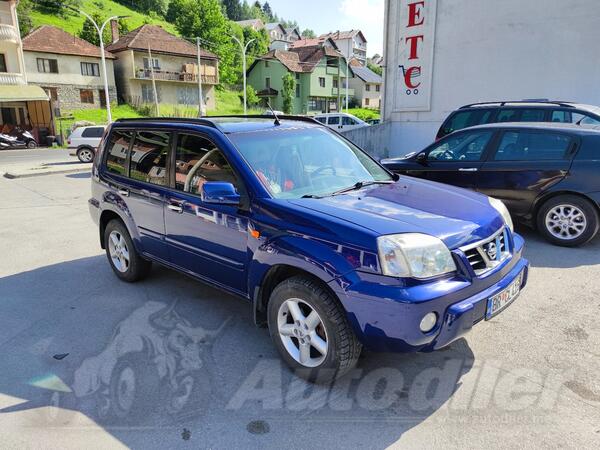 Nissan - X-Trail - 2.2 dCi 4WD