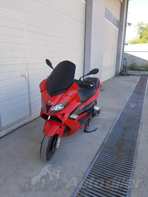 Gilera - Nexus 500