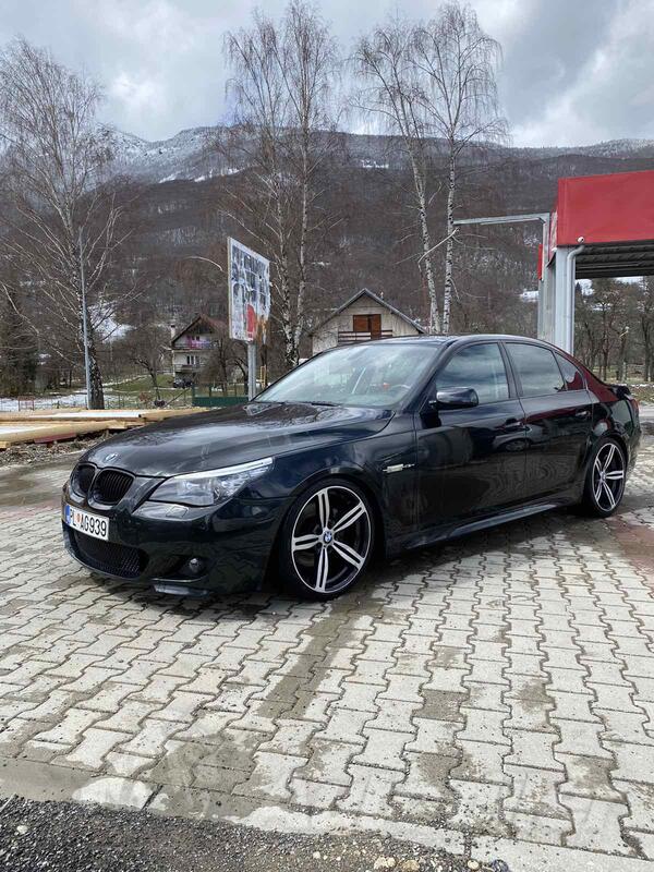 BMW - 530 - e60