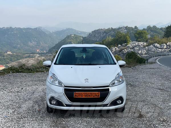 Peugeot - 208 - 11/2018.g