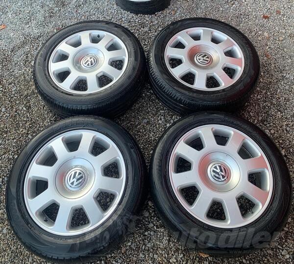 Fabričke felne i Pirelli gume