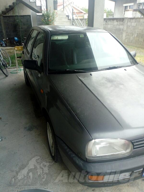 Volkswagen - Golf 3 - cl