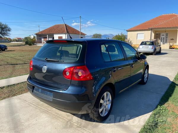 Volkswagen - Golf 5 - 1.9 TDI