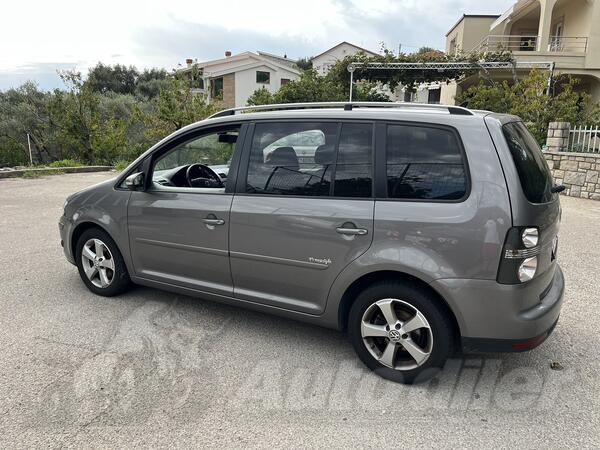 Volkswagen - Touran - 2.0 TDI