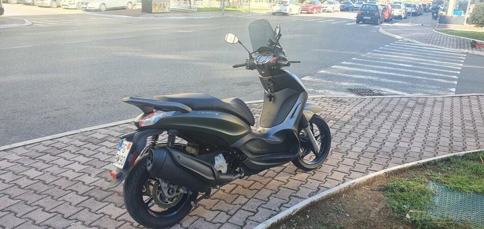 Piaggio - 350s