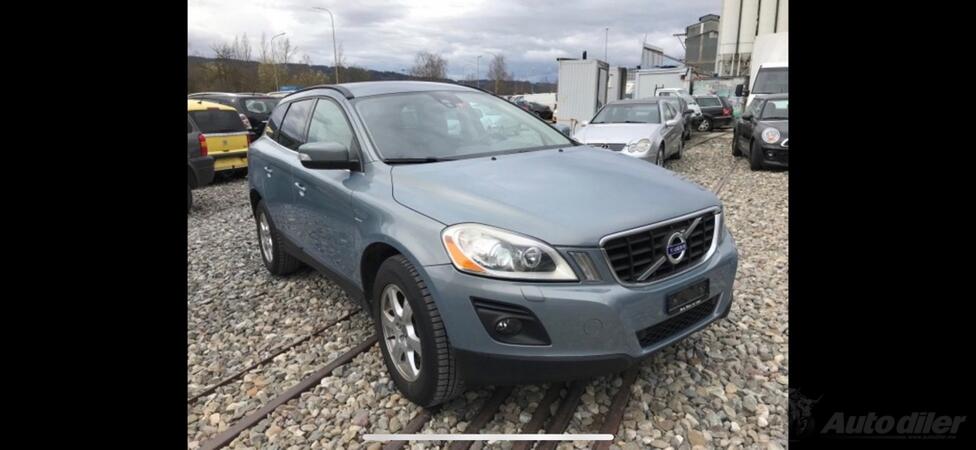 Volvo - XC 60 - 2.4 D5