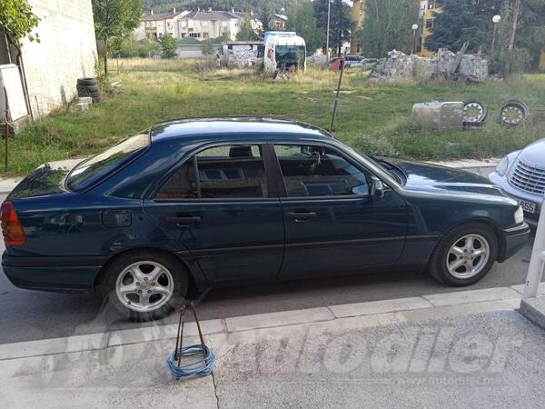 Mercedes Benz - C 250 - 250 td