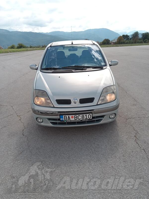 Renault - Scenic - 1.9 DCi