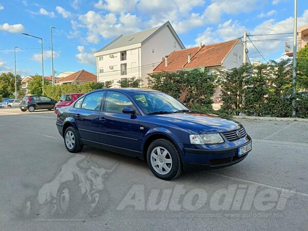 Volkswagen - Passat - 1.9
