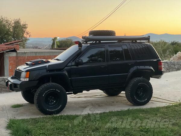Jeep - Grand Cherokee - 5.2 V8