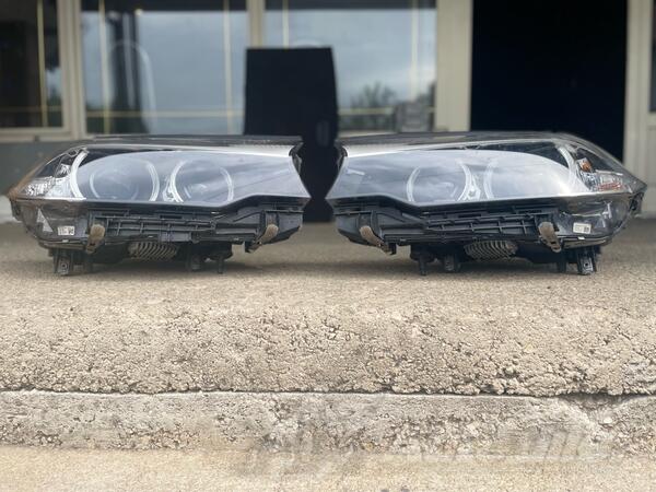 Both headlights for Cars - Universal