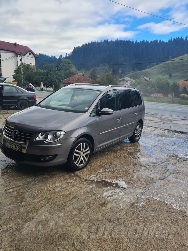 Volkswagen - Touran - 2.0 tdi