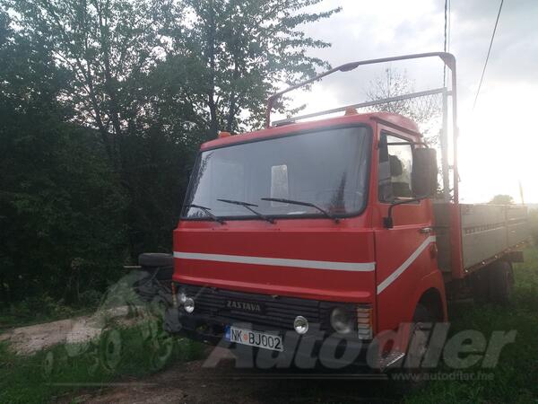 Zastava - 650