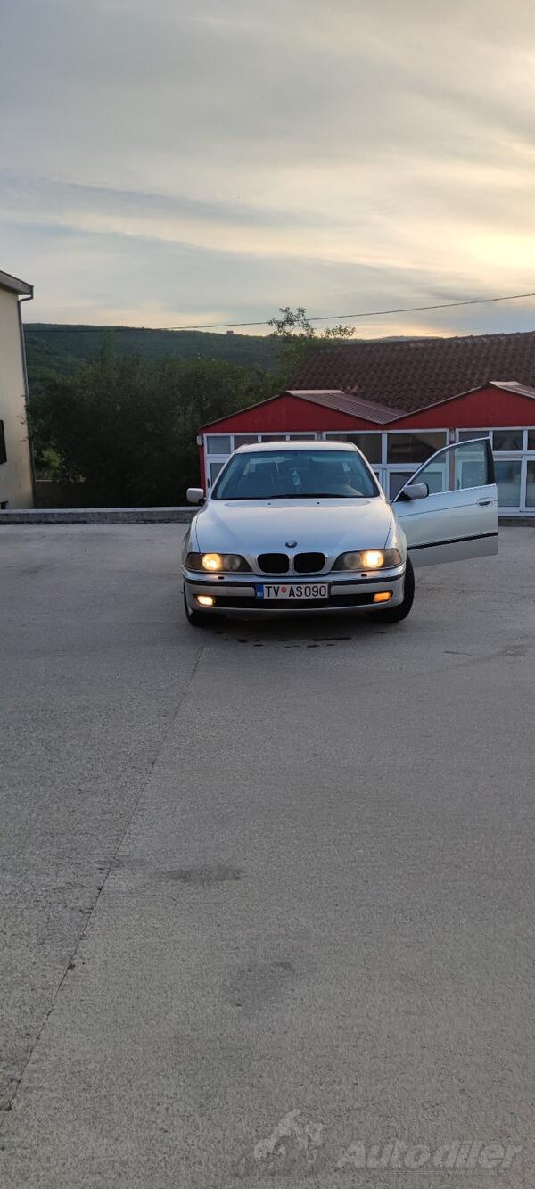 BMW - 520 - 2.0