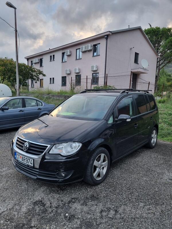 Volkswagen - Touran - 2.0