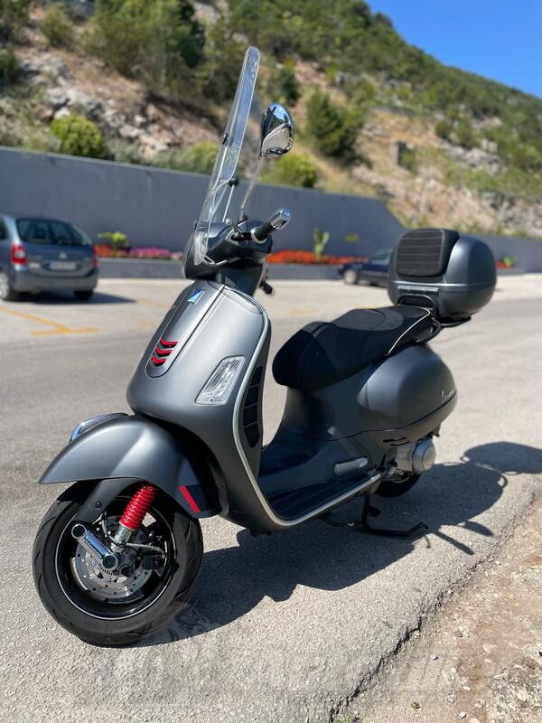 Vespa - GTS 300 SuperSport Limited Edition