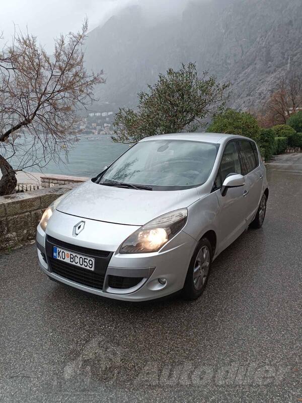 Renault - Scenic