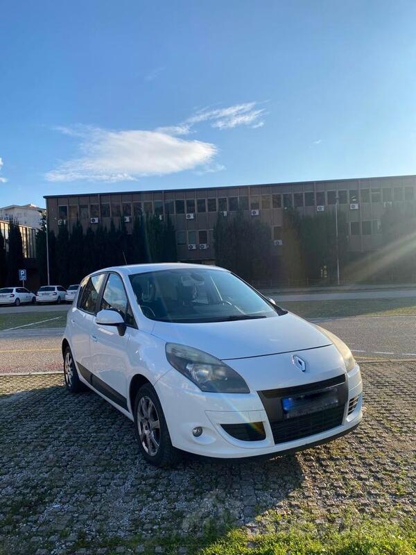Renault - Scenic - 1.5 DCI