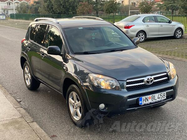 Toyota - RAV 4 - 2.2d4d