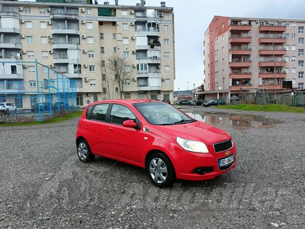 Chevrolet - Aveo - 1.4 BENZIN