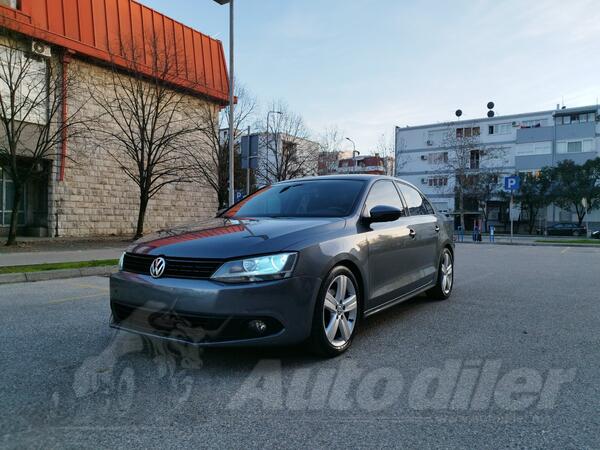Volkswagen - Jetta - TDI