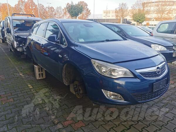 Opel - Astra 17 cdti in parts