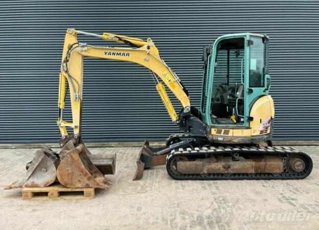 Yanmar - VIO50-U //GODINA 2014// 3900 SATI
