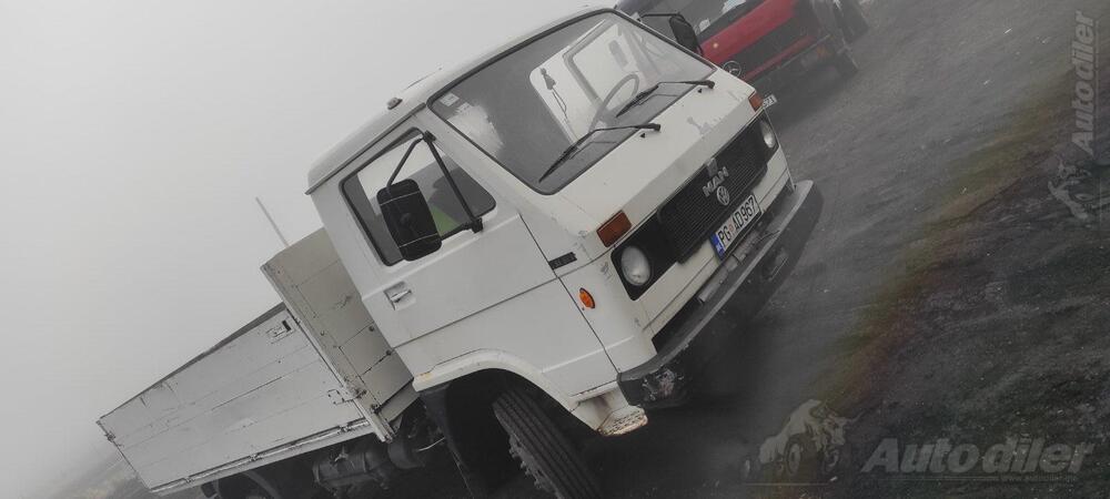 MAN - 8090