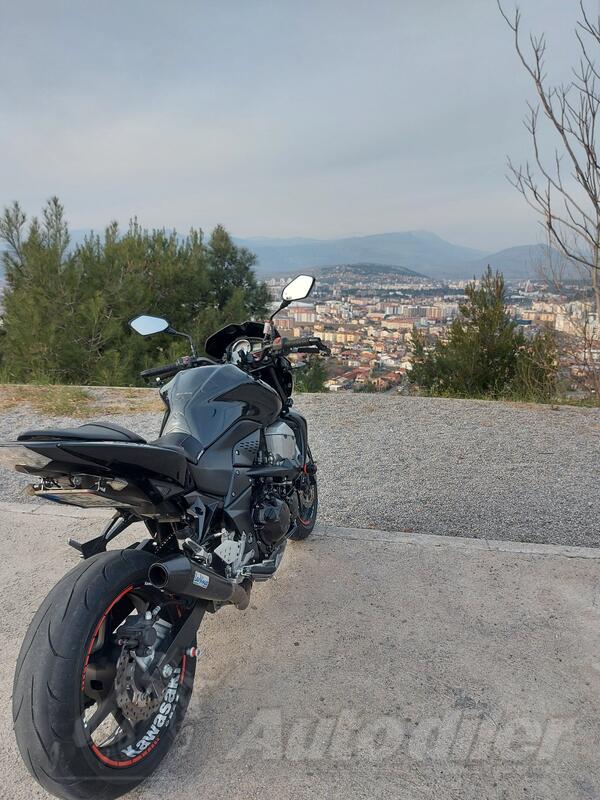 Kawasaki - z750