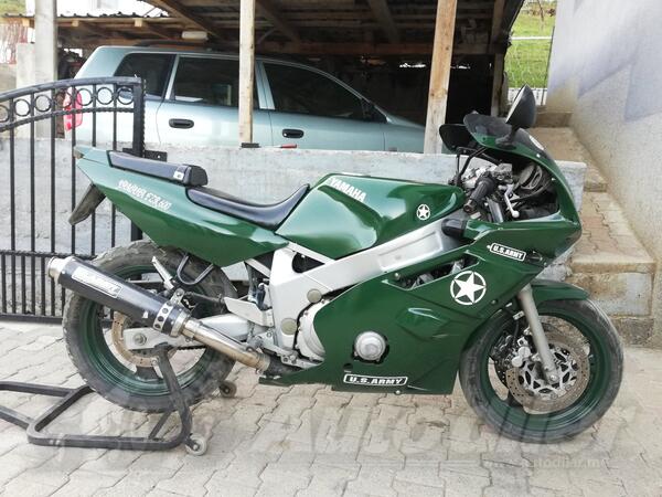 Yamaha - Fzr 600