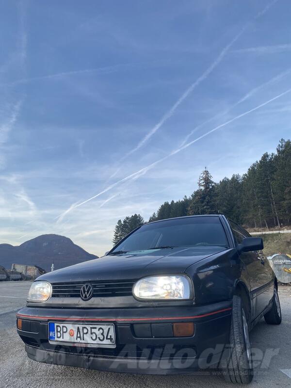 Volkswagen - Golf 3 - 1.6 Benzin