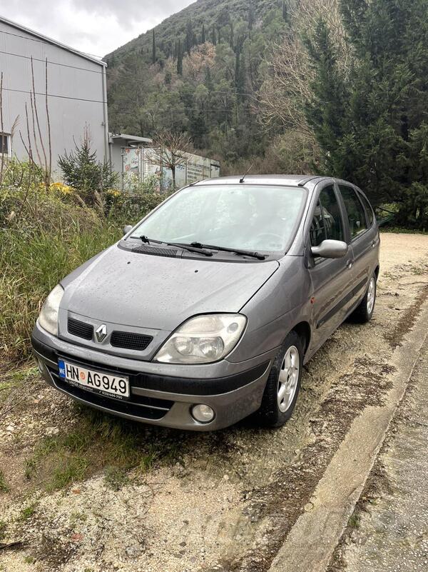 Renault - Scenic - 1.6 16v