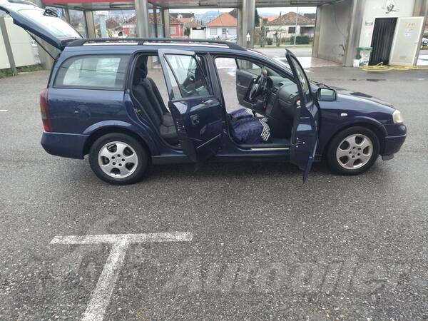 Opel - Astra - 2.0