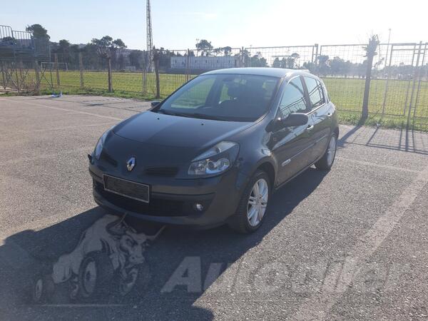 Renault - Clio - 1.5 dci