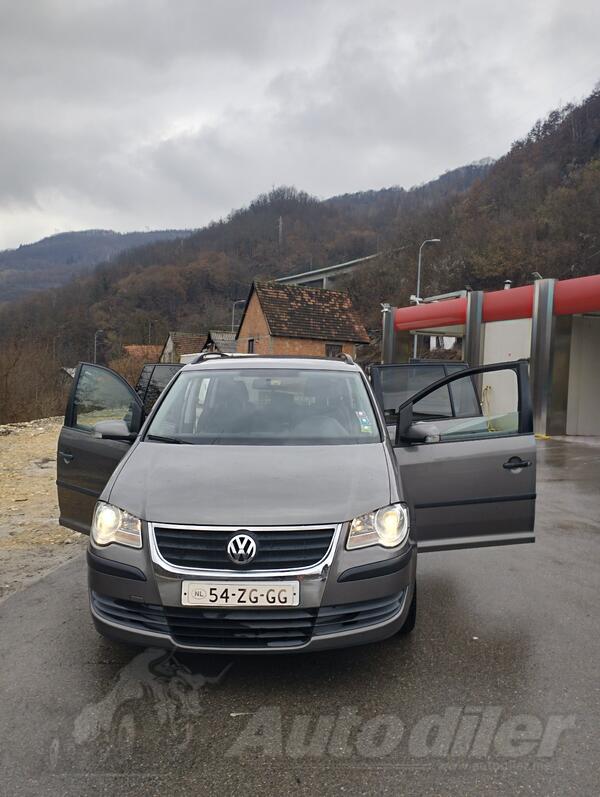 Volkswagen - Touran - 1.9 TDI