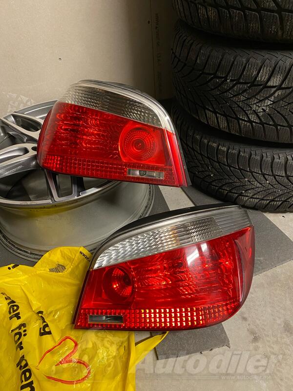Oba stop svjetla za BMW - 525    - 2003-2010