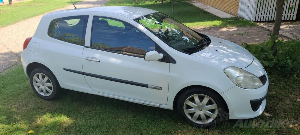 Renault - Clio - 1.5 DCI