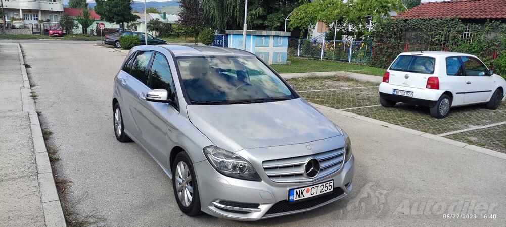 Mercedes Benz - B 180 - B 180 CDI AUTOMATIC