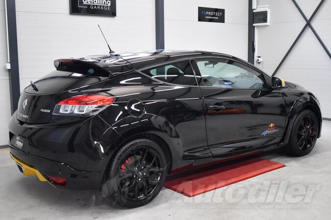 Renault - Megane - Megane RS Red Bull