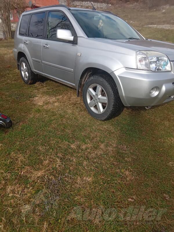 Nissan - X-Trail - 2.2
