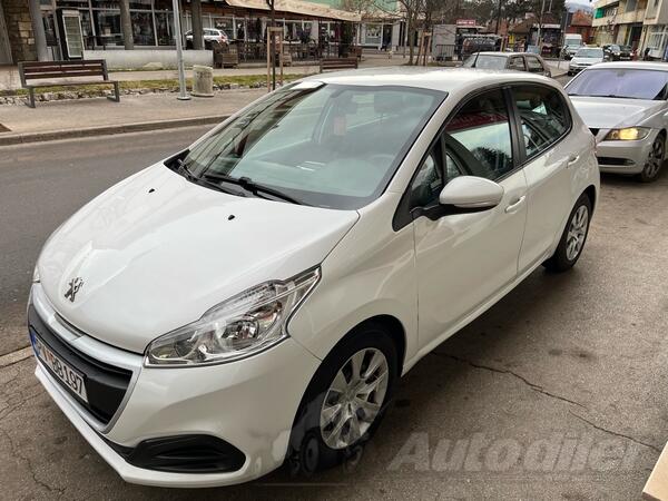 Peugeot - 208 - 1.6 BlueHDI facelift