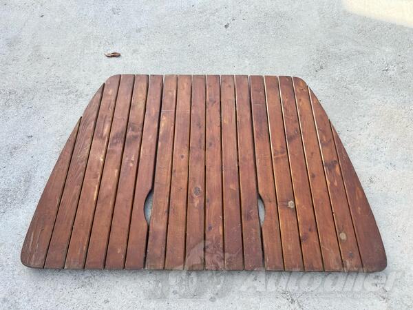 Stolice i klupe za plovila