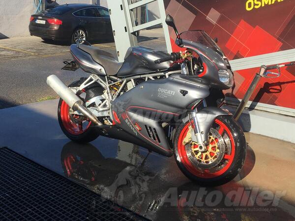 Ducati - Supersport 800