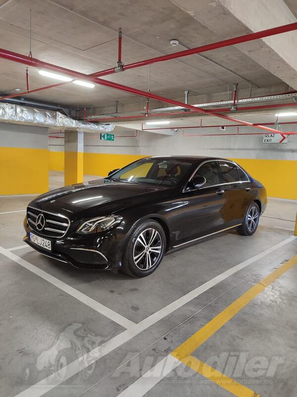 Mercedes Benz - E 220 - 220D