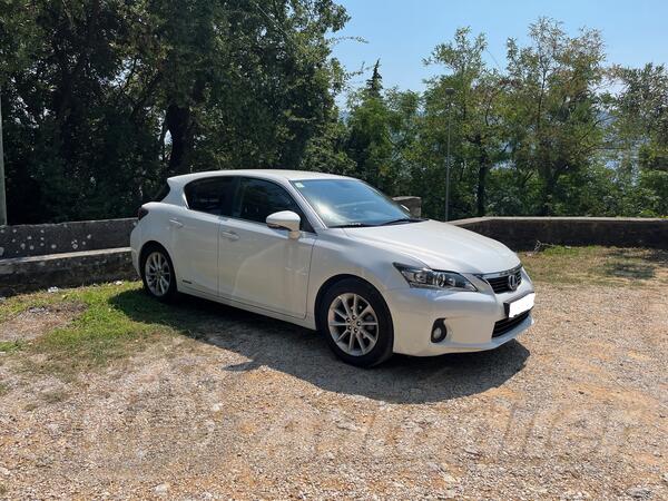 Lexus - CT 200h - 1.8