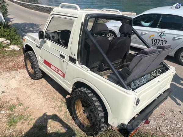 Suzuki Samurai / SJ Standard