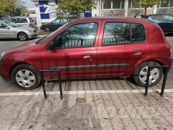 Renault - Clio - 1.2 16V